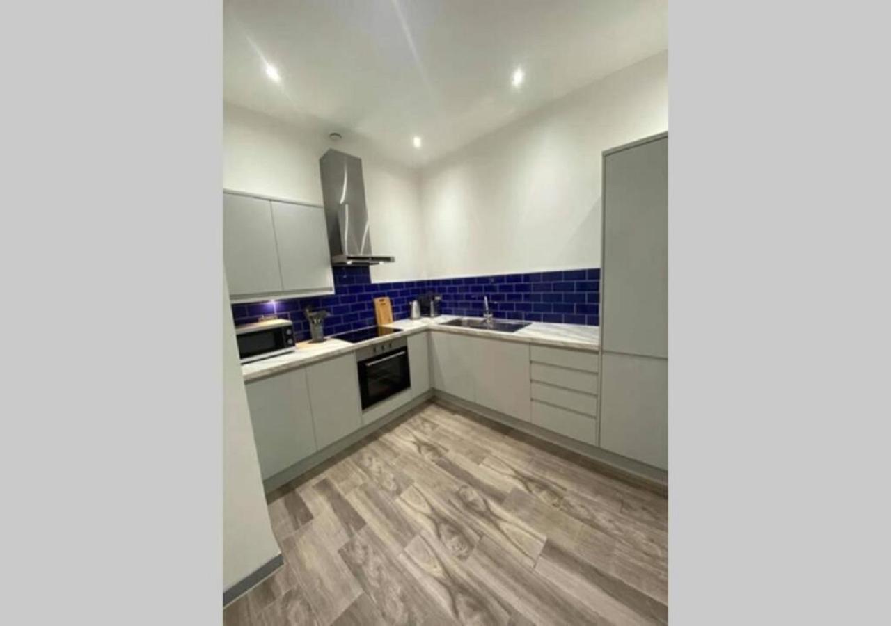 Centre Deluxe Whole Sleeps 4 D2 *